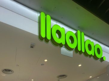 llao llao - Vivocity Shopfront